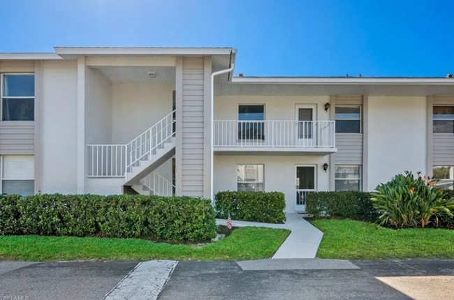 1357 Churchill Cir in Naples, FL - Building Photo - Building Photo