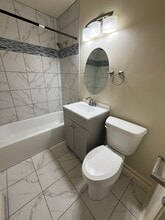 394 S Pope St, Unit 5 in Athens, GA - Foto de edificio - Building Photo