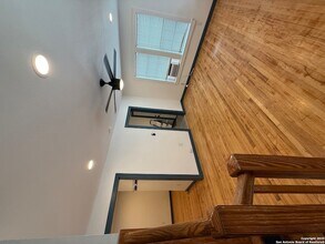 310 Natalen Ave in San Antonio, TX - Building Photo - Building Photo