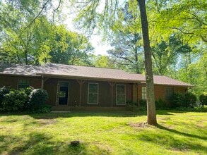 235 Weatherly Woods Dr in Winterville, GA - Building Photo - Building Photo