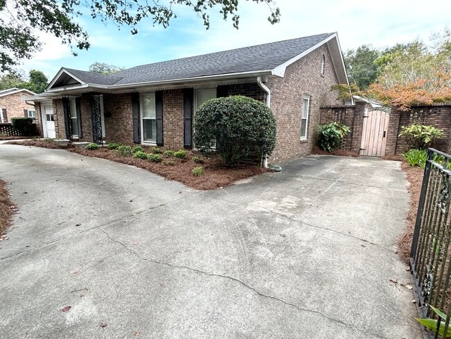 224 N Salem Ave in Sumter, SC - Building Photo - Building Photo