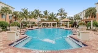 2203 Myrtlewood Cir E in Palm Beach Gardens, FL - Building Photo - Building Photo