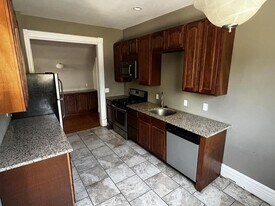 213 Oxford St in Rochester, NY - Building Photo