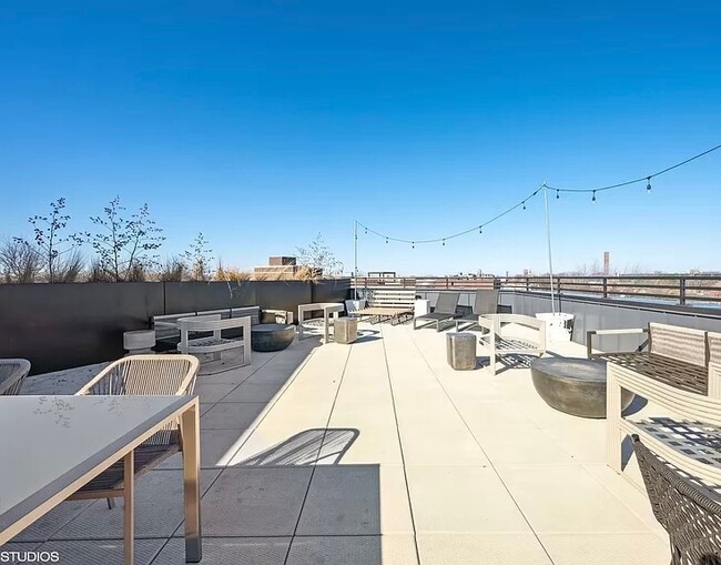3462 N Lincoln Ave in Chicago, IL - Building Photo - Building Photo