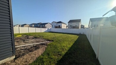 7386 18th St S in Fargo, ND - Building Photo - Building Photo