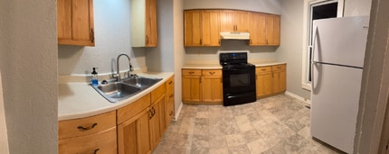 171 2nd St in West Farmington, OH - Building Photo - Building Photo