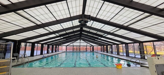 5415 N Sheridan Rd in Chicago, IL - Building Photo - Building Photo