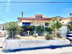 1717 Dakota St in El Paso, TX - Building Photo