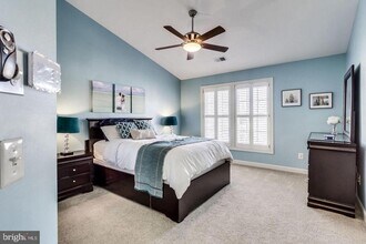 901 Harrison Cir in Alexandria, VA - Building Photo - Building Photo