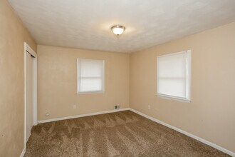 709 Ernie Lu Ave in Anderson, IN - Building Photo - Building Photo