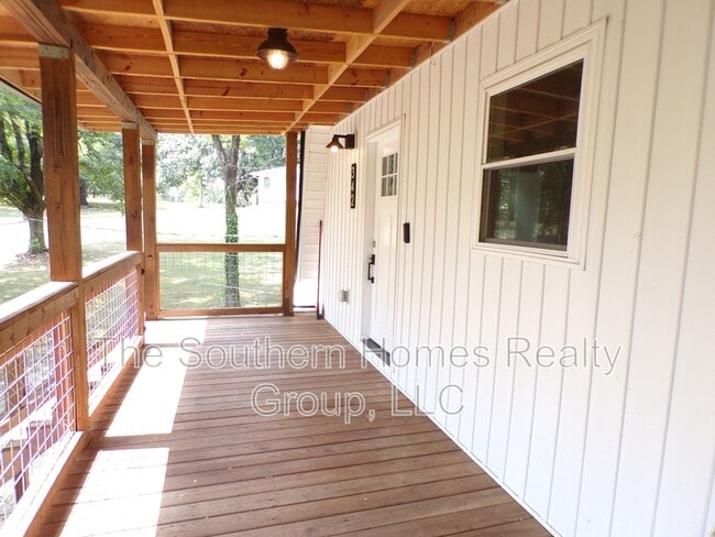 342 Grady Rd in Etowah, TN - Building Photo - Building Photo