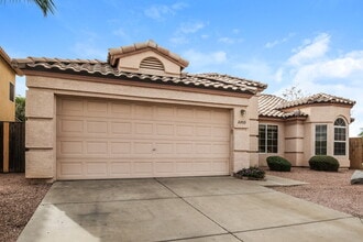 2203 E Edna Ave in Phoenix, AZ - Foto de edificio - Building Photo