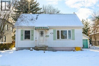 37 Kennedy Ave in Hamilton, ON - Building Photo - Building Photo