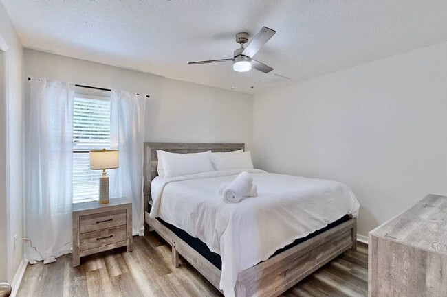 6354 Enterprise Dr in Brooksville, FL - Building Photo - Building Photo