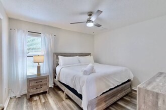 6367 Enterprise Dr in Brooksville, FL - Foto de edificio - Building Photo