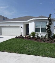 1526 Timber Leaf Rd in St. Cloud, FL - Building Photo