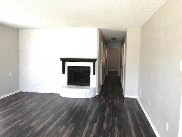 514 McQueary St in Arlington, TX - Building Photo - Building Photo
