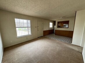 228 Hold St in Killeen, TX - Building Photo - Building Photo