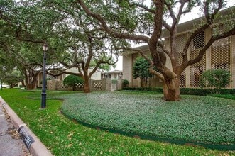6357 Diamond Head Cir in Dallas, TX - Building Photo - Building Photo