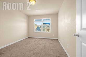 5168 Roundhouse Dr in Colorado Springs, CO - Foto de edificio - Building Photo