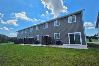 Cloverfield Townhomes in Brookings, SD - Building Photo - Building Photo