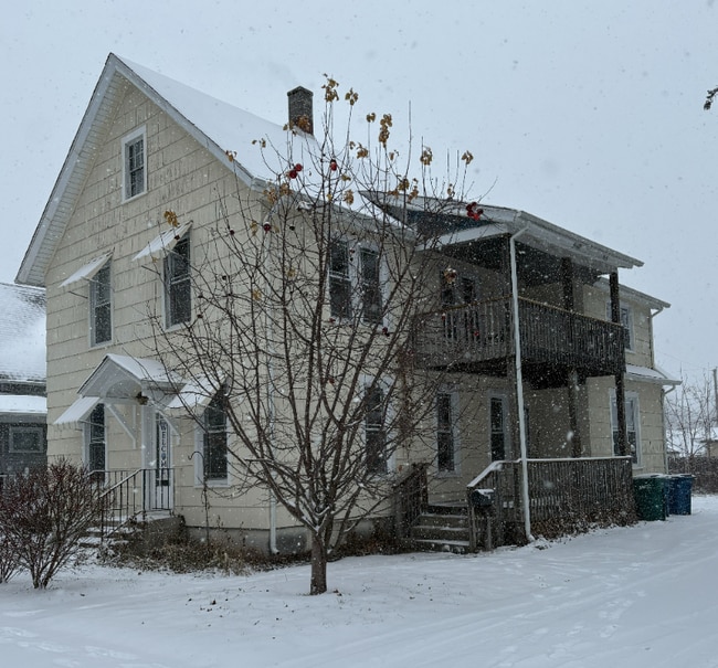 property at 609 Rumely St