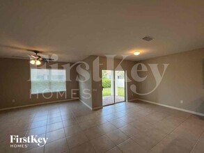 2820 NW 21st Ave in Cape Coral, FL - Building Photo - Building Photo