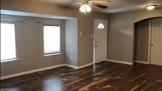 property at 6043 Lyndhurst Dr