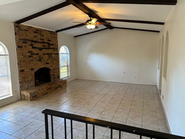 2922 Haymeadow in Carrollton, TX - Foto de edificio - Building Photo