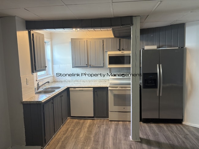 21 Kenyon Ave in Pawtucket, RI - Building Photo - Building Photo