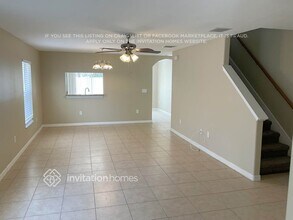 13518 Fladgate Mark Drive in Riverview, FL - Foto de edificio - Building Photo