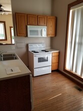 722 W Kirkwood Ave, Unit 720 in Bloomington, IN - Building Photo - Building Photo