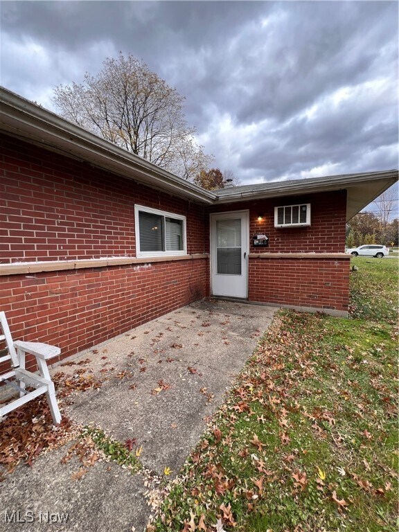 3028 Northgate Ave-Unit -1/2 in Youngstown, OH - Building Photo - Building Photo