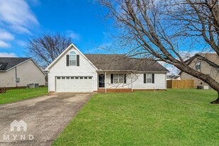 2423 Lismore Dr in Murfreesboro, TN - Building Photo