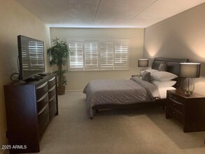 7910 E Camelback Rd in Scottsdale, AZ - Building Photo - Building Photo