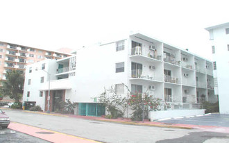 1441 Lincoln Rd Apartments