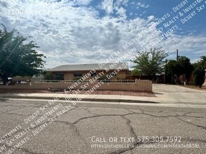 1300 Parker Rd in Las Cruces, NM - Building Photo - Building Photo