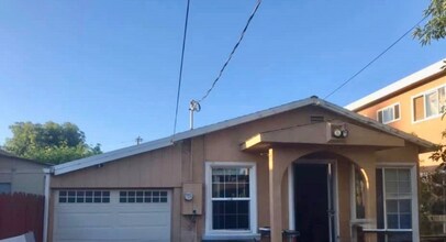 1606 101st Ave in Oakland, CA - Building Photo - Building Photo