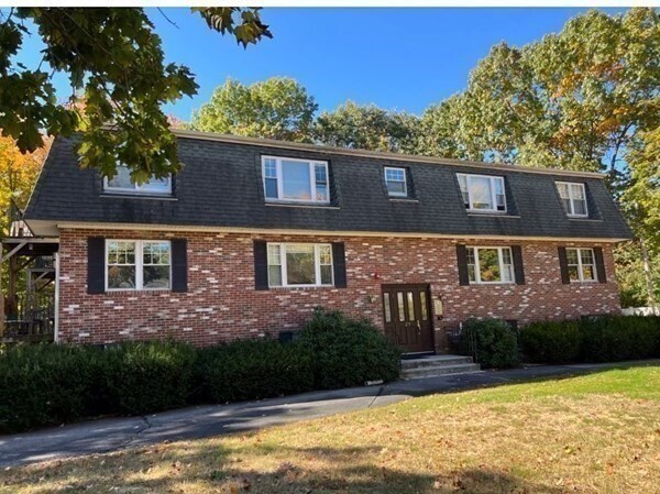 29 Sherman St in Foxboro, MA - Building Photo