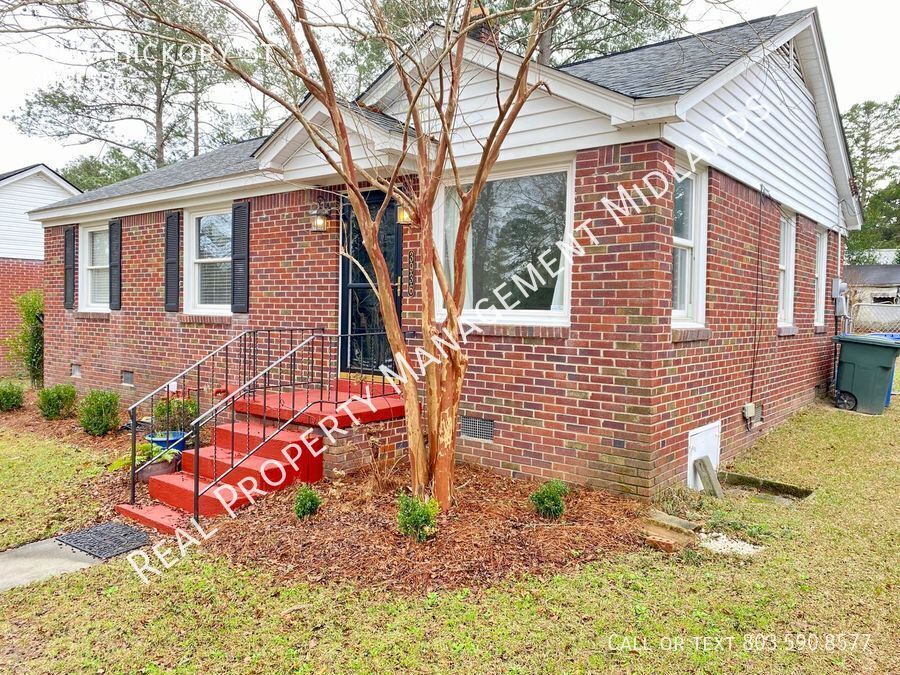 3936 Hickory St in Columbia, SC - Building Photo