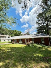 2260 N Briarwood Ln in Fayetteville, AR - Building Photo - Building Photo