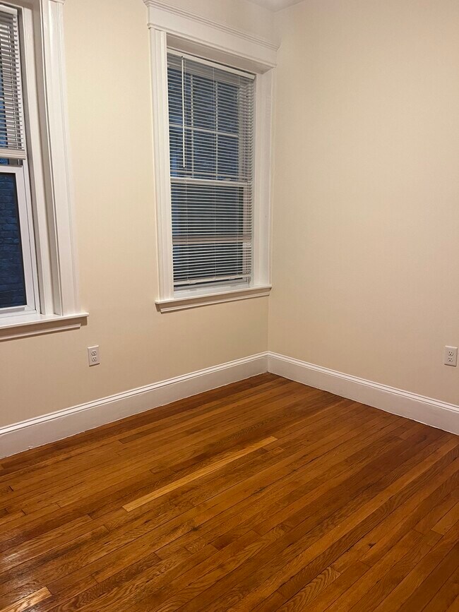 51 Park Dr in Boston, MA - Building Photo - Building Photo