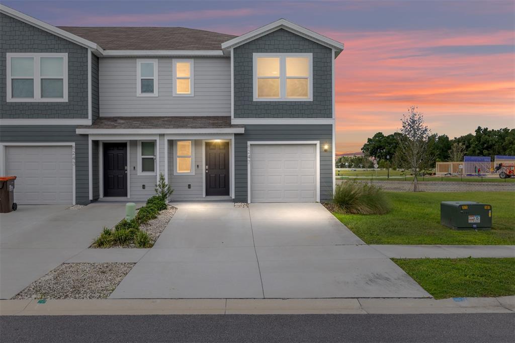 8247 SW 67th Ave in Ocala, FL - Foto de edificio