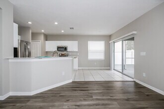 1425 Delano Trent St in Ruskin, FL - Building Photo - Building Photo