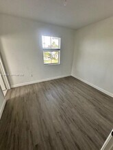 1582 SE 27th Terrace in Homestead, FL - Building Photo - Building Photo