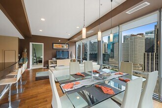 240 E Illinois St, Unit 1301 in Chicago, IL - Building Photo - Building Photo