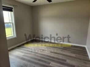 210 Stacy Dr in Paragould, AR - Building Photo - Building Photo