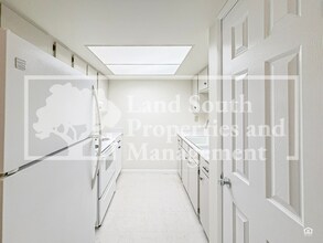 725 E Lime St in Lakeland, FL - Building Photo - Building Photo