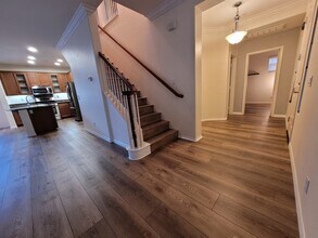 1485 Mosaic Gln in Escondido, CA - Building Photo - Building Photo