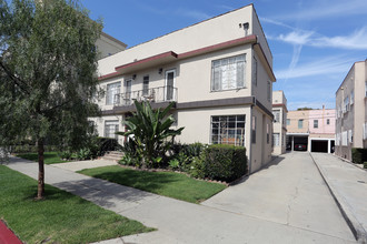 649 S Detroit St in Los Angeles, CA - Building Photo - Building Photo